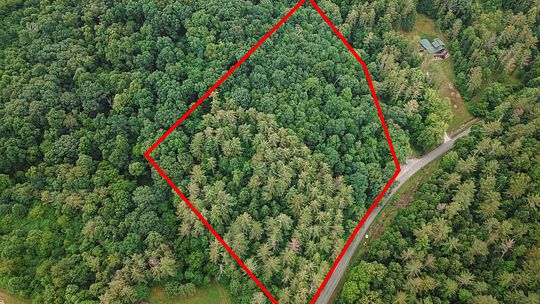 5 Acres of Land for Sale in Jackson, Ohio