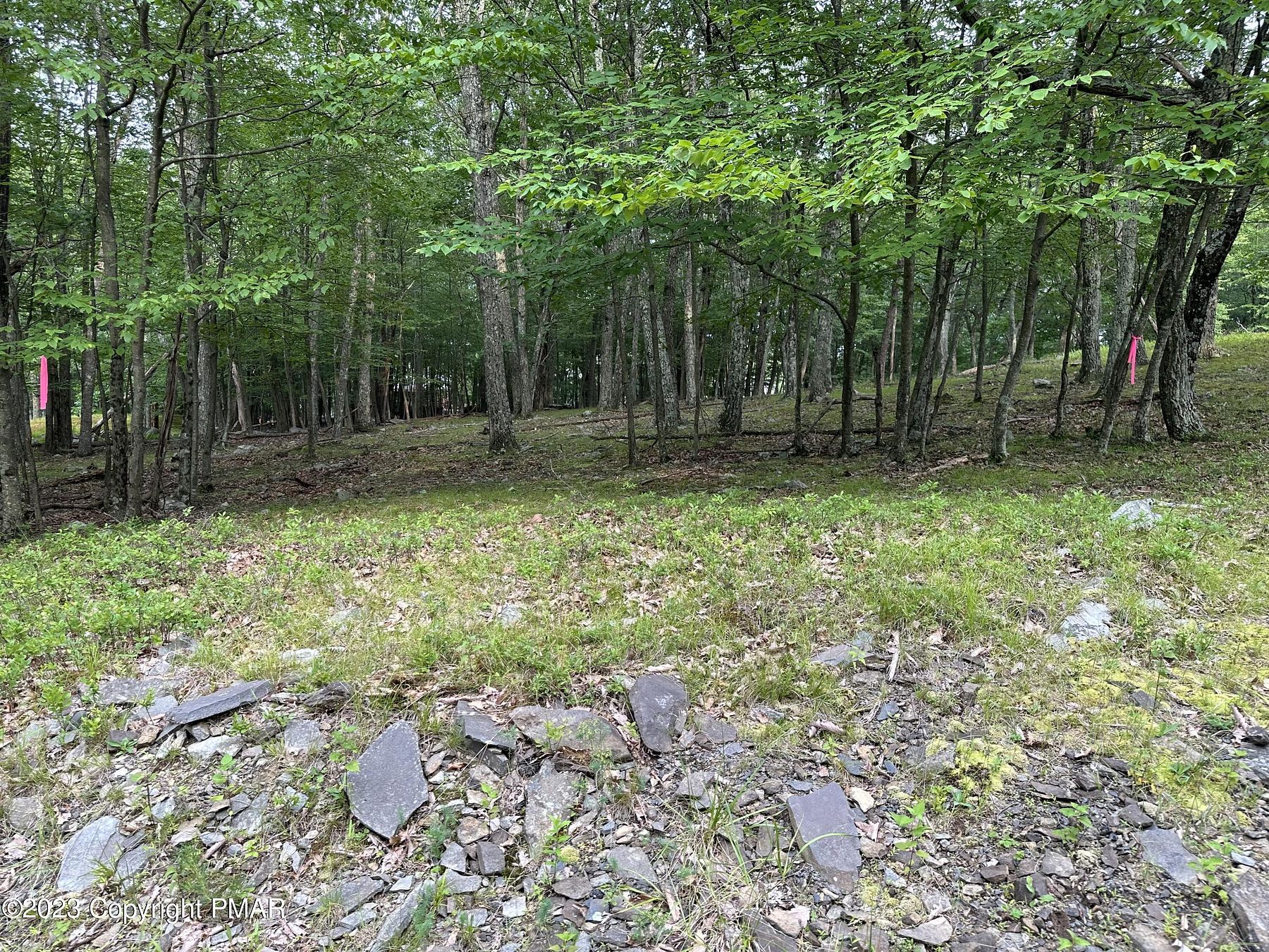0.89 Acres of Residential Land for Sale in Bushkill, Pennsylvania