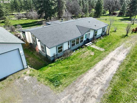12.8 Acres of Land with Home for Sale in Goldendale, Washington