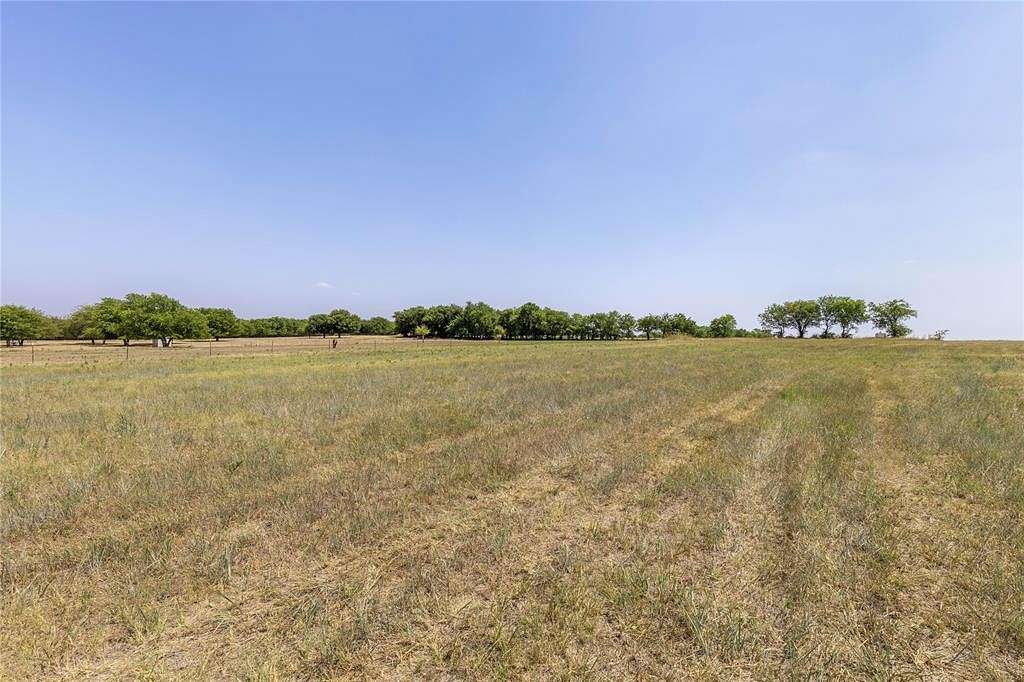 4.7 Acres of Residential Land for Sale in Krum, Texas