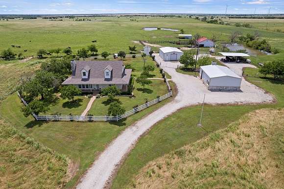 242 Acres of Land with Home for Sale in Coolidge, Texas