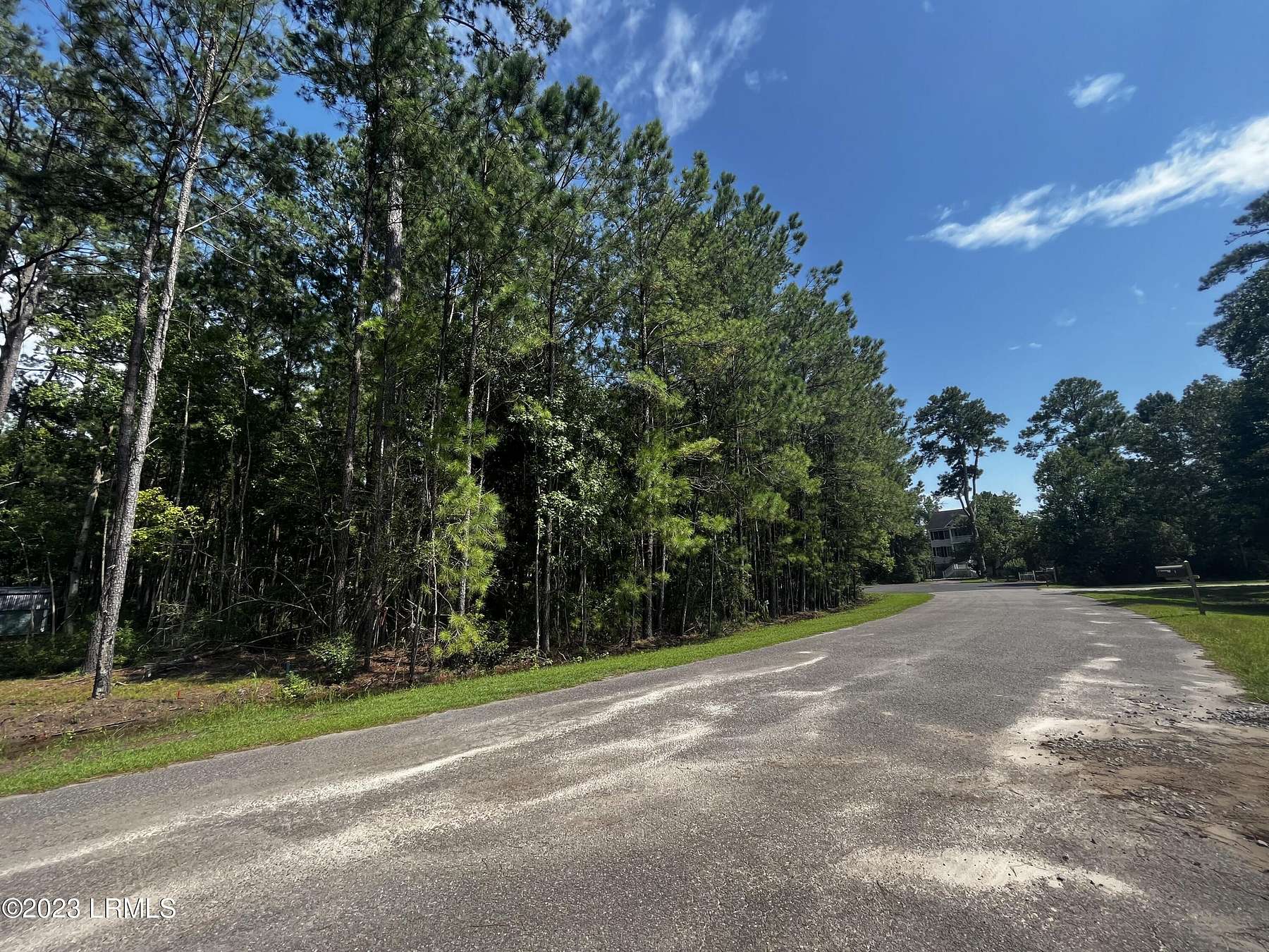 0.75 Acres of Residential Land for Sale in Beaufort, South Carolina