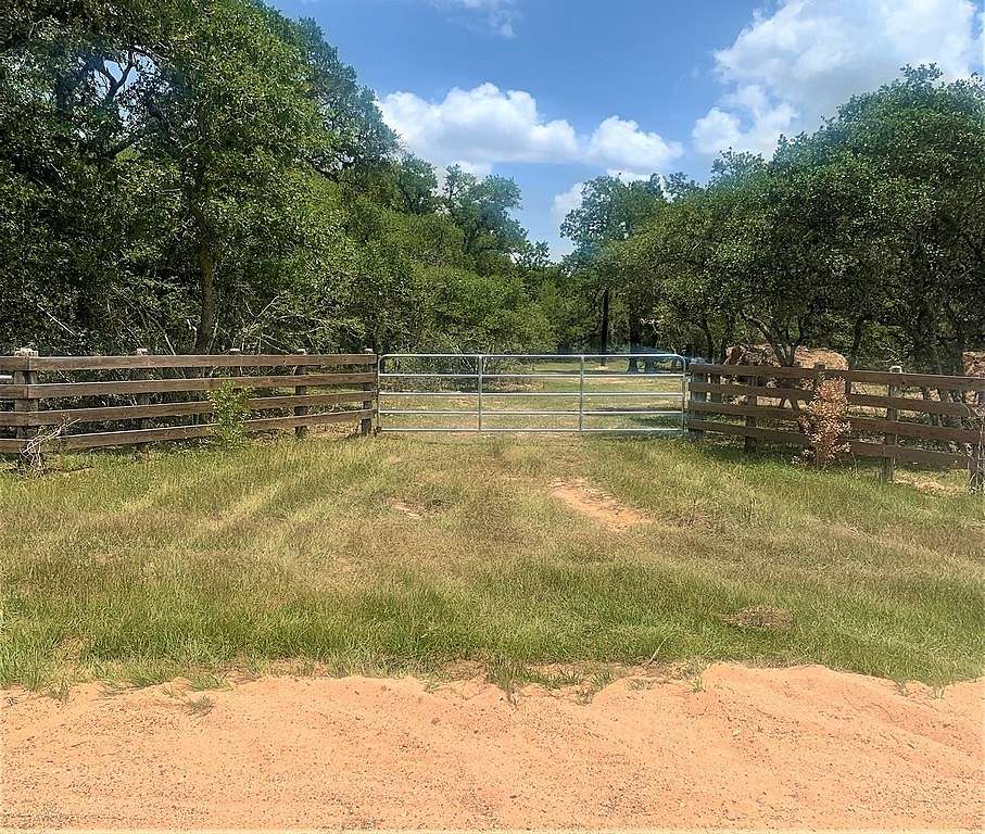 11 Acres of Land for Sale in Hallettsville, Texas