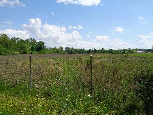 15.58 Acres of Mixed-Use Land for Sale in Russellville, Arkansas