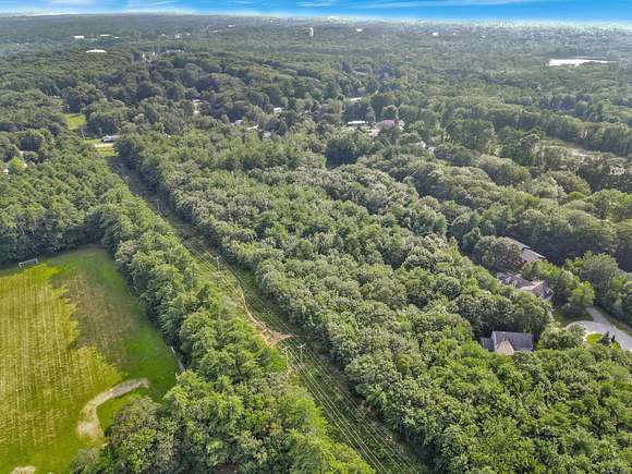 4.5 Acres of Residential Land for Sale in Topsham, Maine