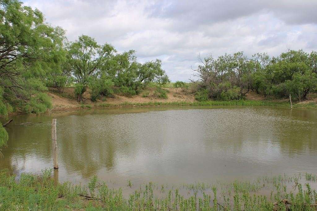 575 Acres of Recreational Land & Farm for Sale in Voss, Texas