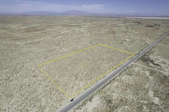 11.72 Acres of Land for Sale in Lancaster, California