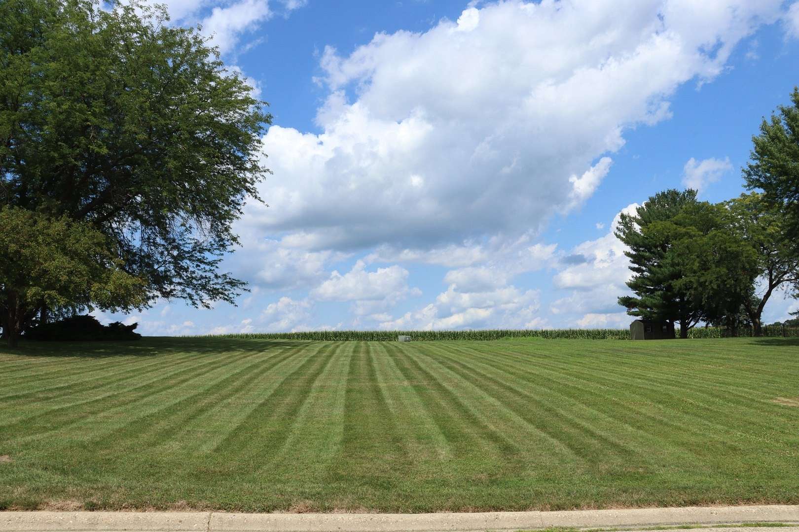 0.96 Acres of Residential Land for Sale in Morrison, Illinois