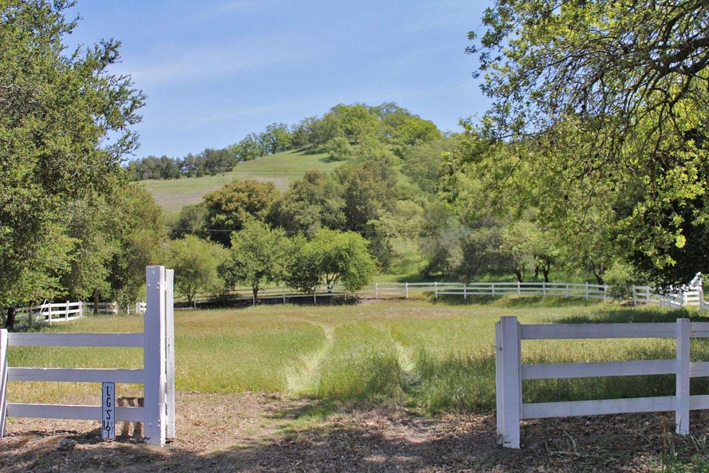 18.3 Acres of Land with Home for Sale in Los Gatos, California
