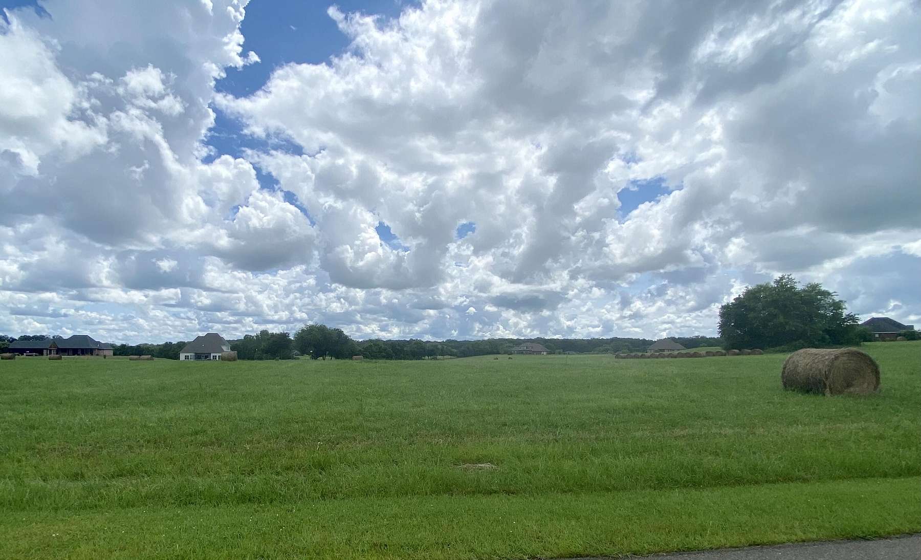 2.4 Acres of Residential Land for Sale in Columbus, Mississippi