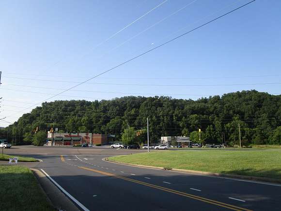 0.95 Acres of Mixed-Use Land for Sale in Blountville, Tennessee