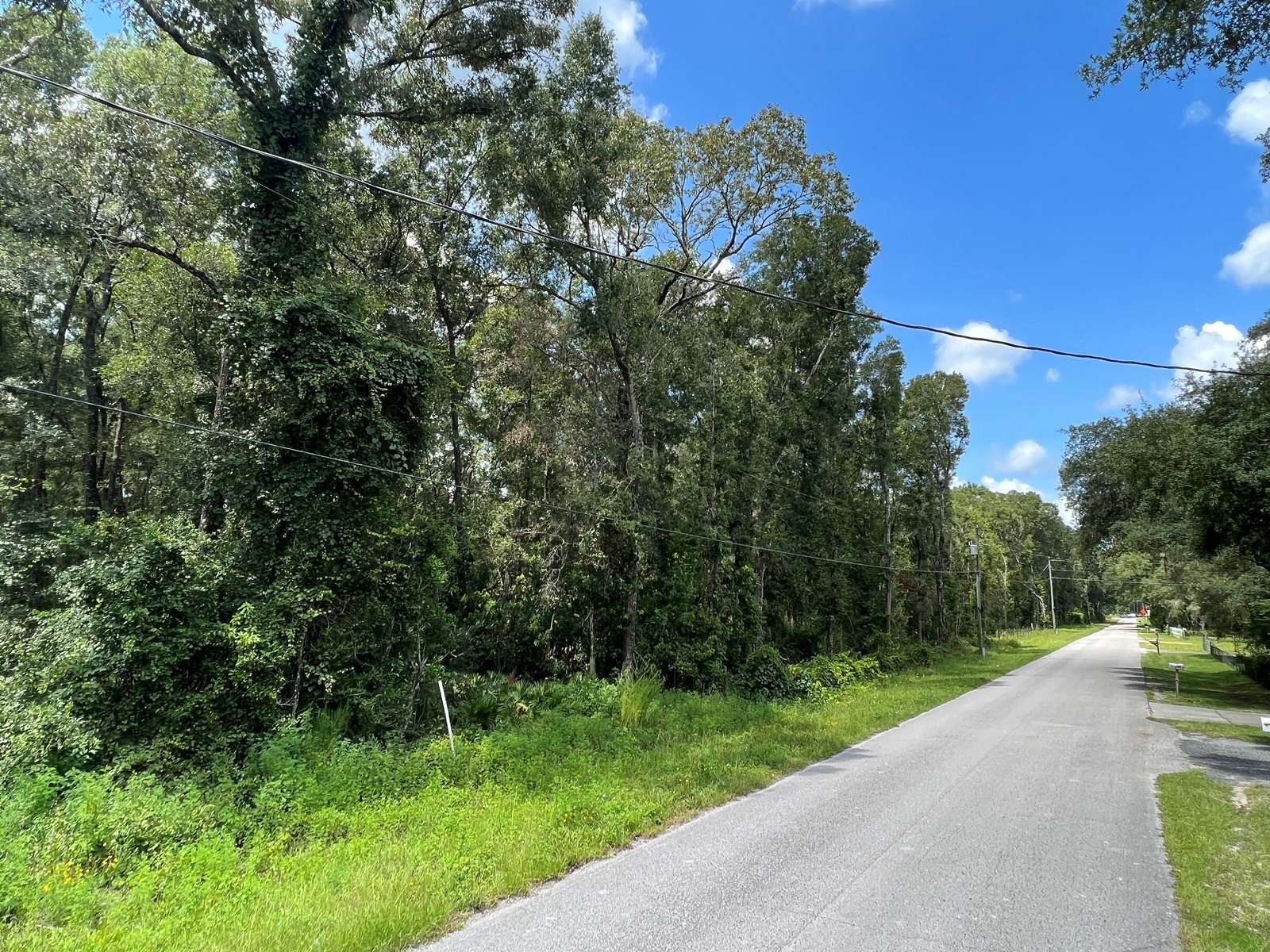 0.7 Acres of Land for Sale in Fanning Springs, Florida