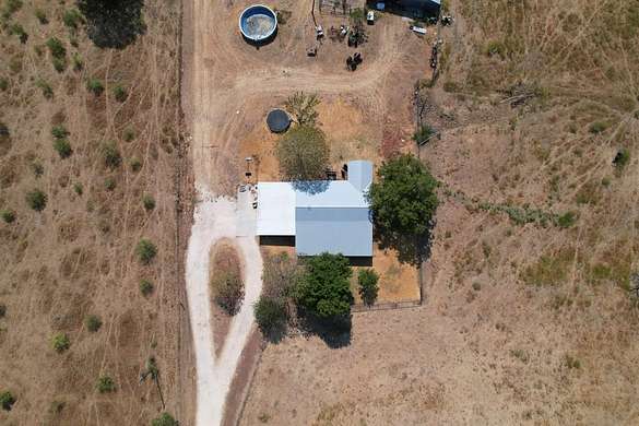 28 Acres of Agricultural Land with Home for Sale in Cleburne, Texas