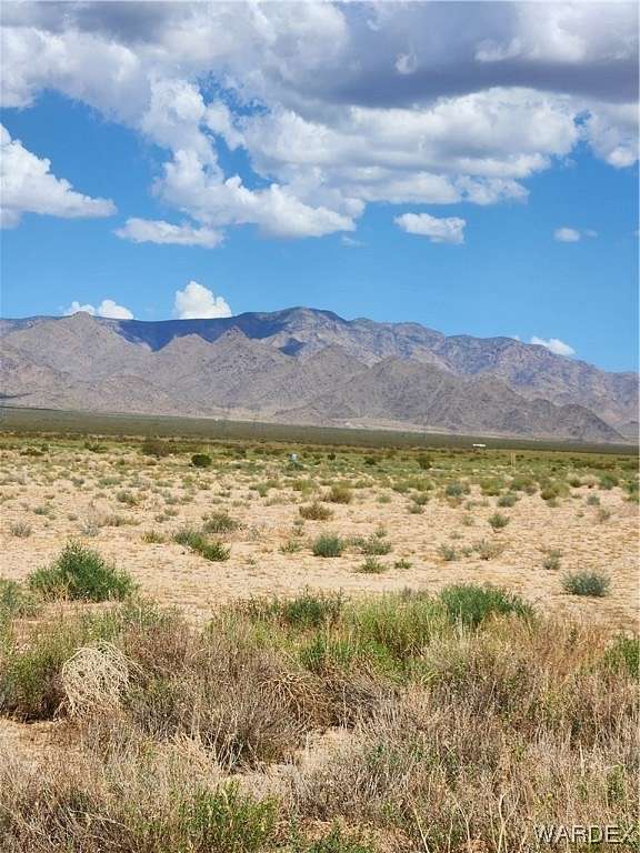 1 Acre of Land for Sale in Kingman, Arizona