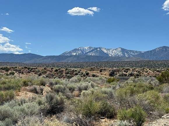 10.6 Acres of Land for Sale in Llano, California