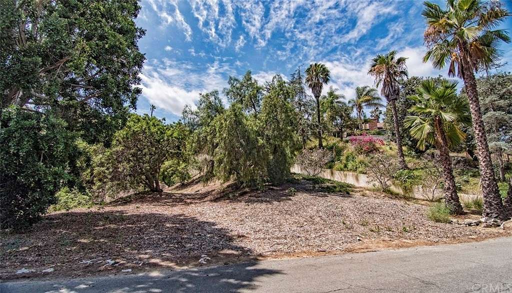 1.1 Acres of Residential Land for Sale in La Habra Heights, California