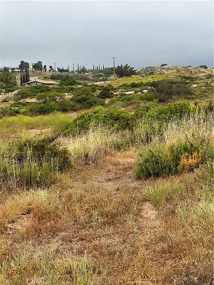 5.12 Acres of Land for Sale in Hemet, California