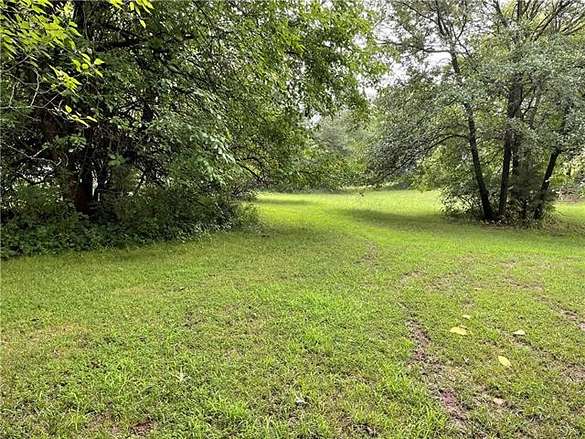 0.41 Acres of Residential Land for Sale in Gallatin, Missouri