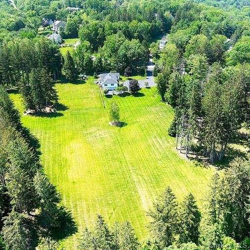 2 Acres of Residential Land for Sale in Southeast Town, New York