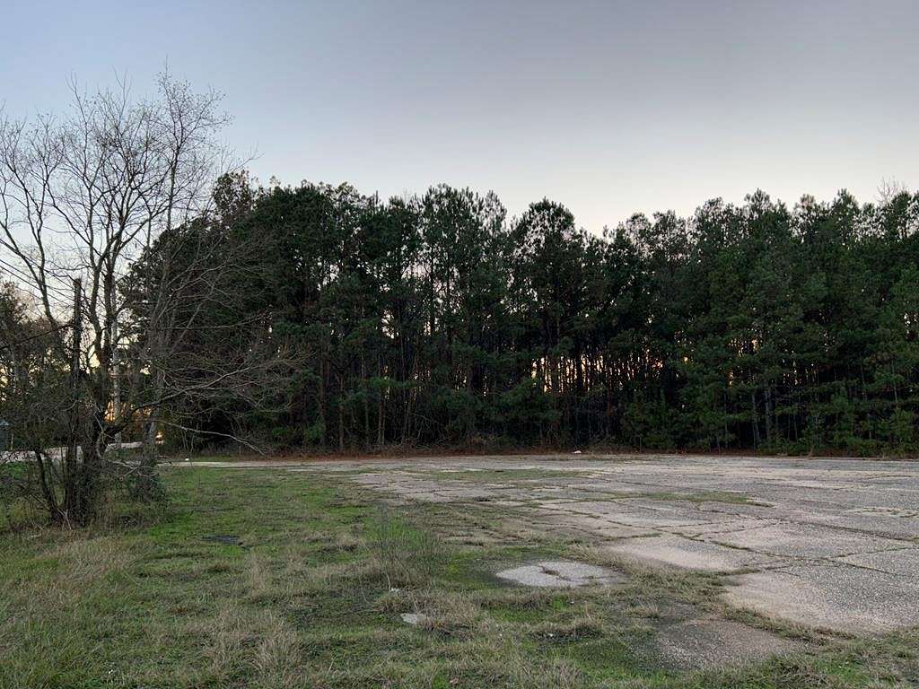 7 Acres of Commercial Land for Sale in Laurel, Mississippi