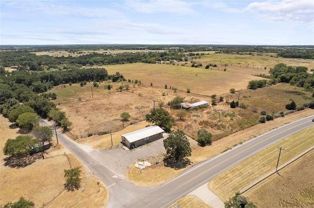 27 Acres of Agricultural Land for Sale in Cleburne, Texas