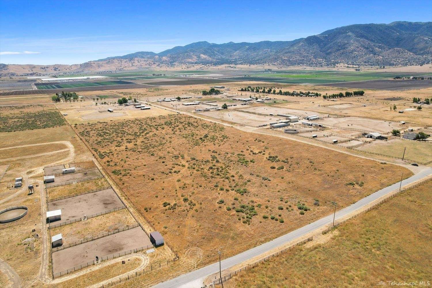19.8 Acres of Land for Sale in Tehachapi, California