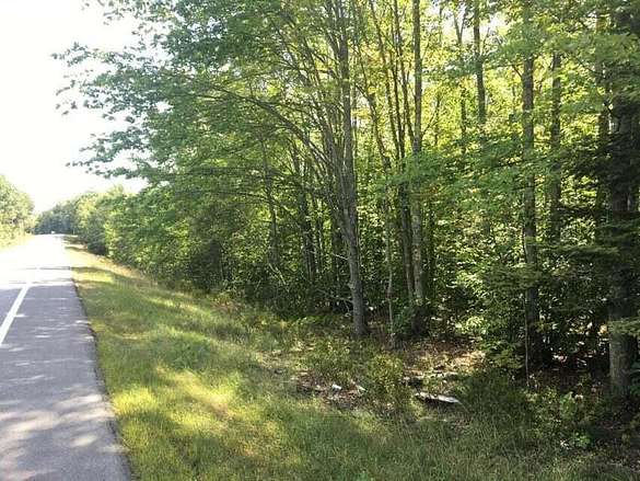 13 Acres of Commercial Land for Sale in Washington, Maine