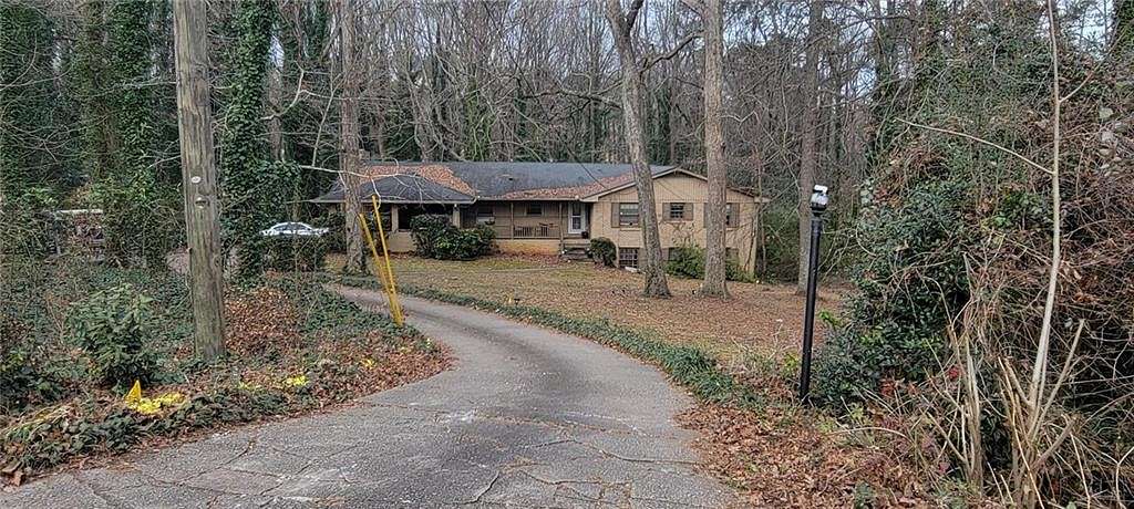 1.6 Acres of Residential Land with Home for Sale in Atlanta, Georgia