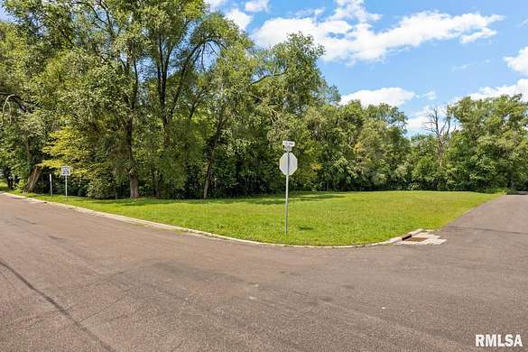 0.73 Acres of Residential Land for Sale in Bartonville, Illinois