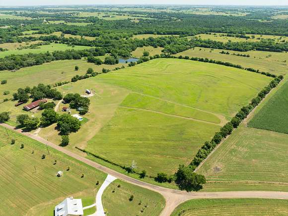 117.52 Acres of Recreational Land & Farm for Sale in Schulenburg, Texas