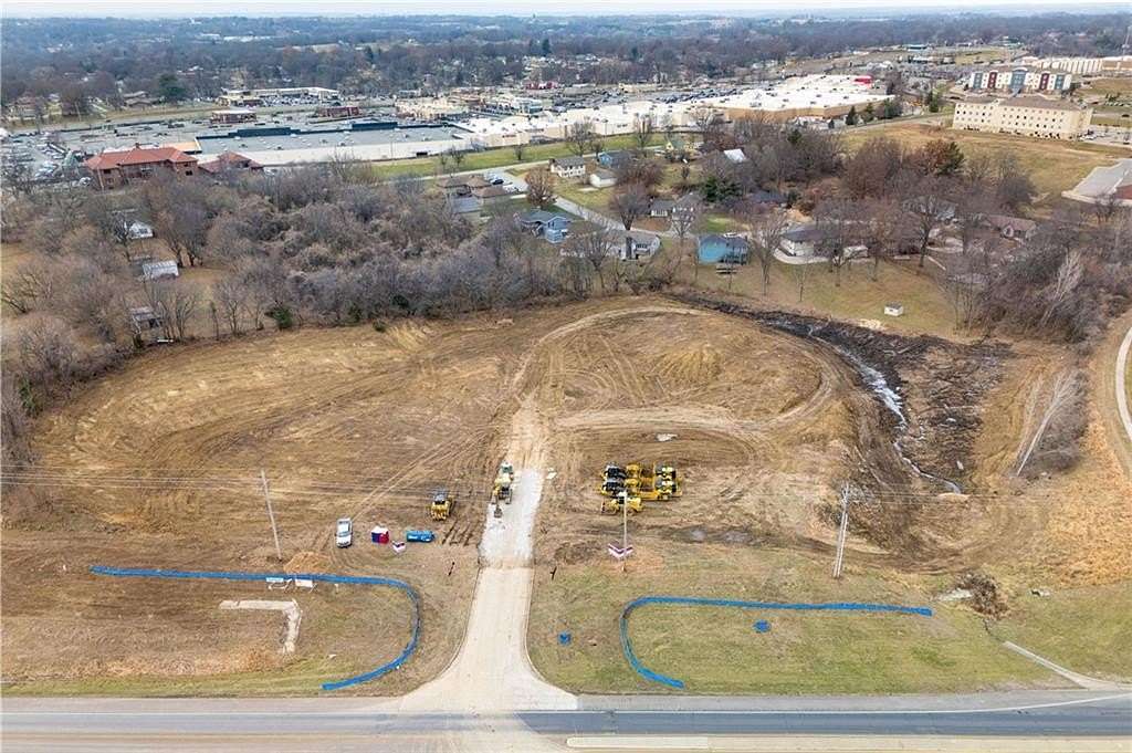 1.57 Acres of Commercial Land for Sale in St. Joseph, Missouri