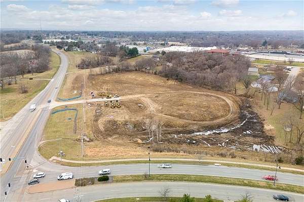 1.57 Acres of Commercial Land for Sale in St. Joseph, Missouri
