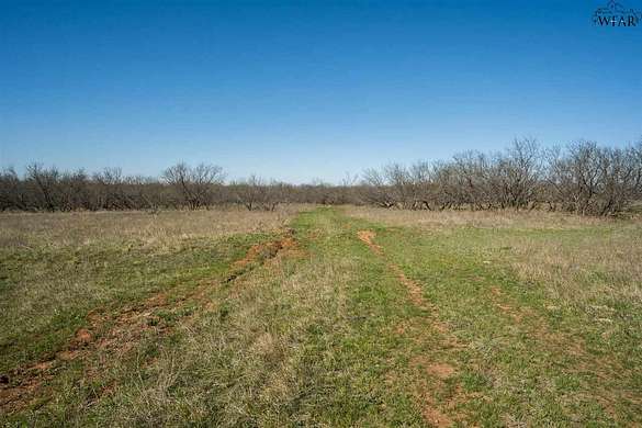 10 Acres of Residential Land for Sale in Dean, Texas