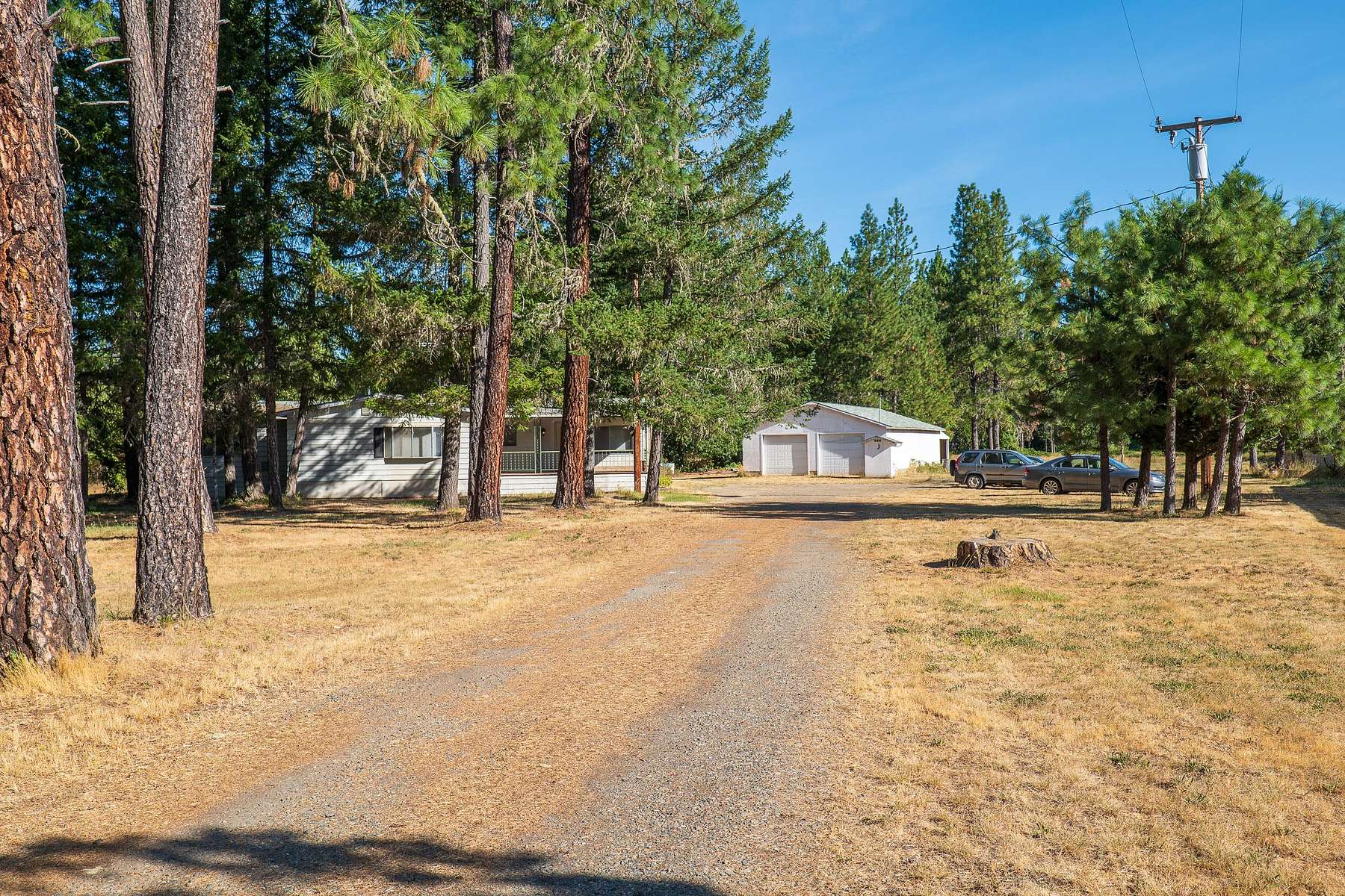 6.1 Acres of Residential Land with Home for Sale in Cave Junction, Oregon