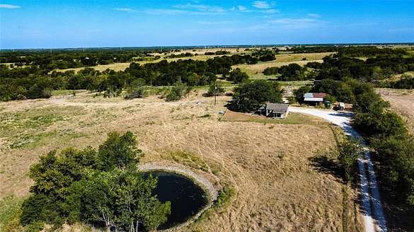 332 Acres of Land for Sale in Barry, Texas