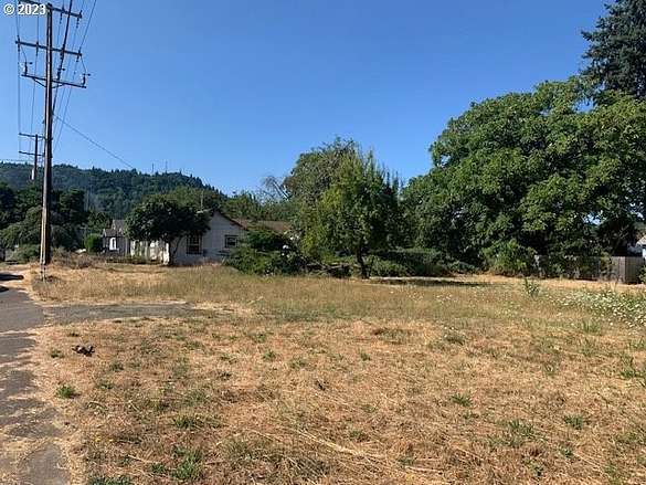 0.29 Acres of Commercial Land for Sale in Springfield, Oregon