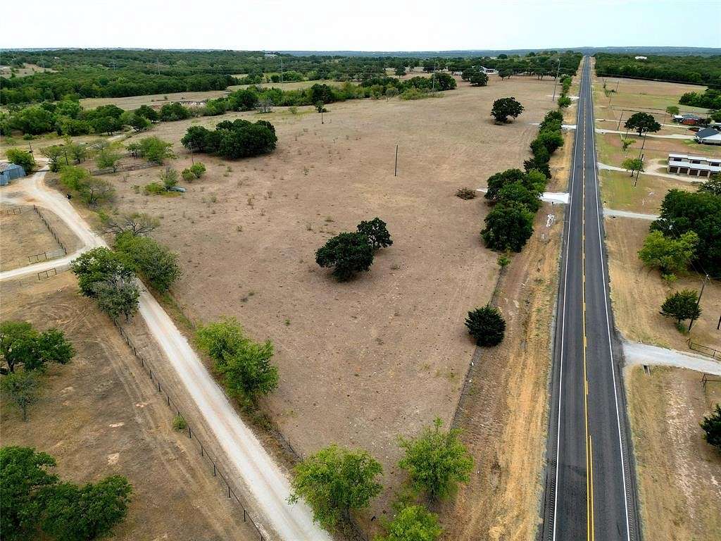 10.1 Acres of Land for Sale in Paradise, Texas