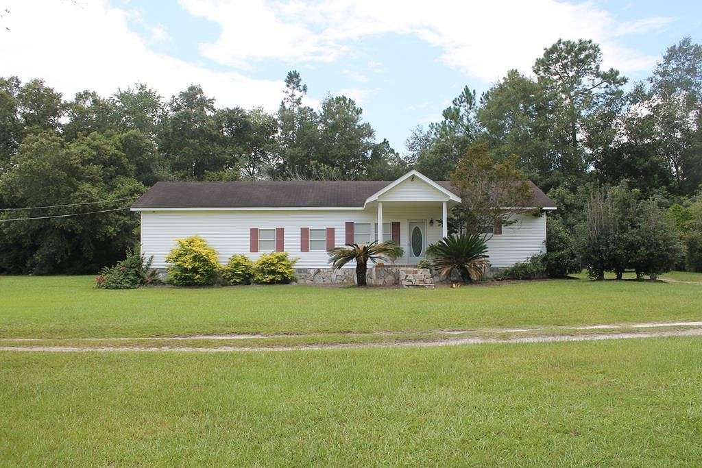 11.3 Acres of Land with Home for Sale in Douglas, Georgia