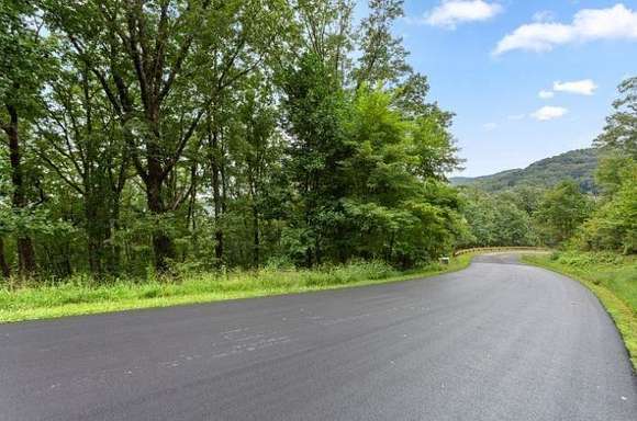 4.7 Acres of Residential Land for Sale in Ellijay, Georgia