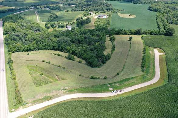 4.9 Acres of Residential Land for Sale in Mount Horeb, Wisconsin