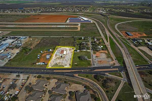3 Acres of Improved Commercial Land for Sale in Wichita Falls, Texas