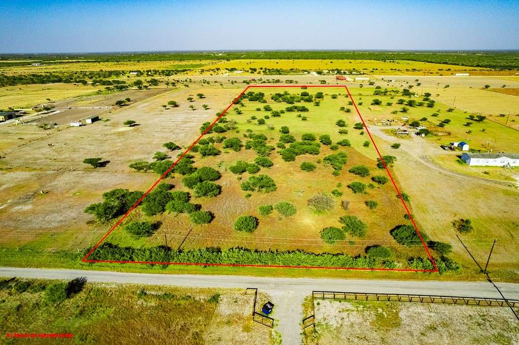 10.2 Acres of Land for Sale in Orange Grove, Texas