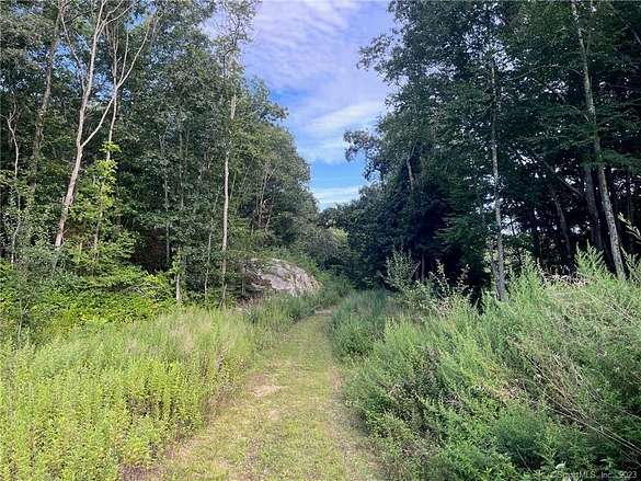 42.6 Acres of Land for Sale in East Lyme Town, Connecticut