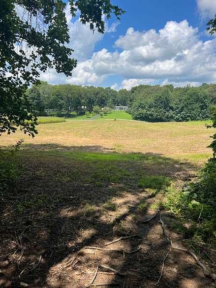 141 Acres of Land for Sale in Albany, Kentucky