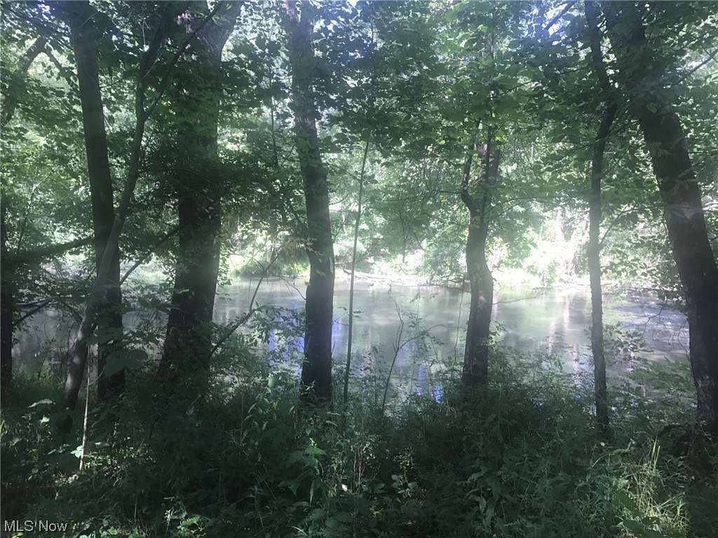 1 Acre of Residential Land for Sale in Lake Milton, Ohio
