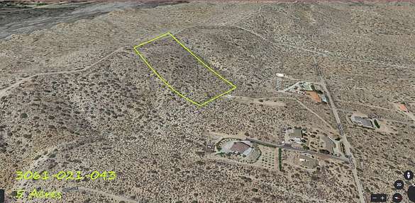 5 Acres of Residential Land for Sale in Llano, California