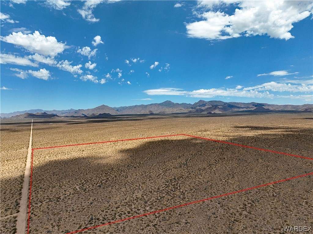 39.9 Acres of Recreational Land & Farm for Sale in Yucca, Arizona