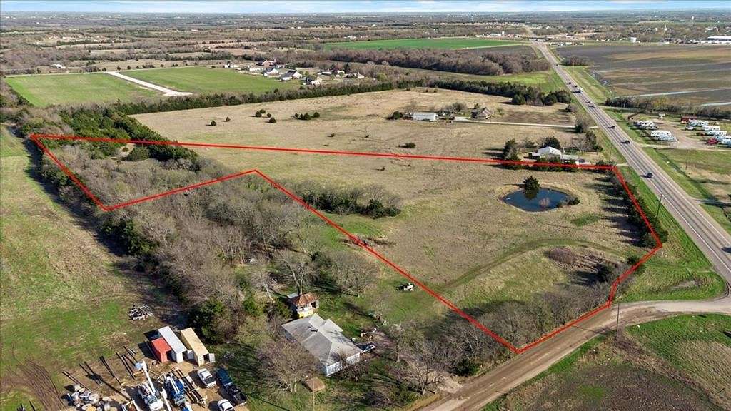 7.7 Acres of Land for Sale in Trenton, Texas