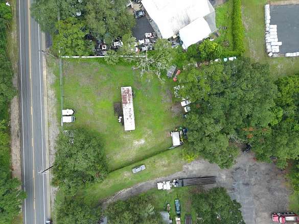 0.63 Acres of Improved Mixed-Use Land for Sale in Thonotosassa, Florida