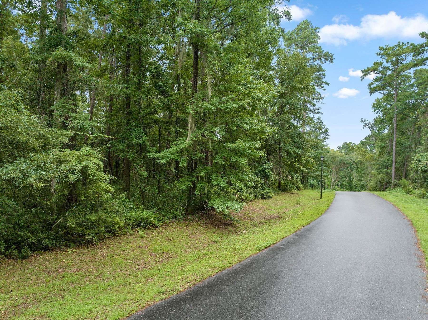 4 Acres of Residential Land for Sale in Tallahassee, Florida